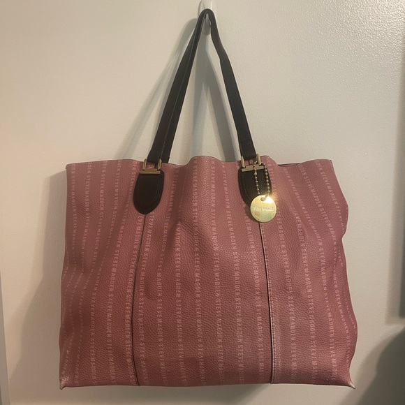 Handbags - Pink Steve Madden Tote